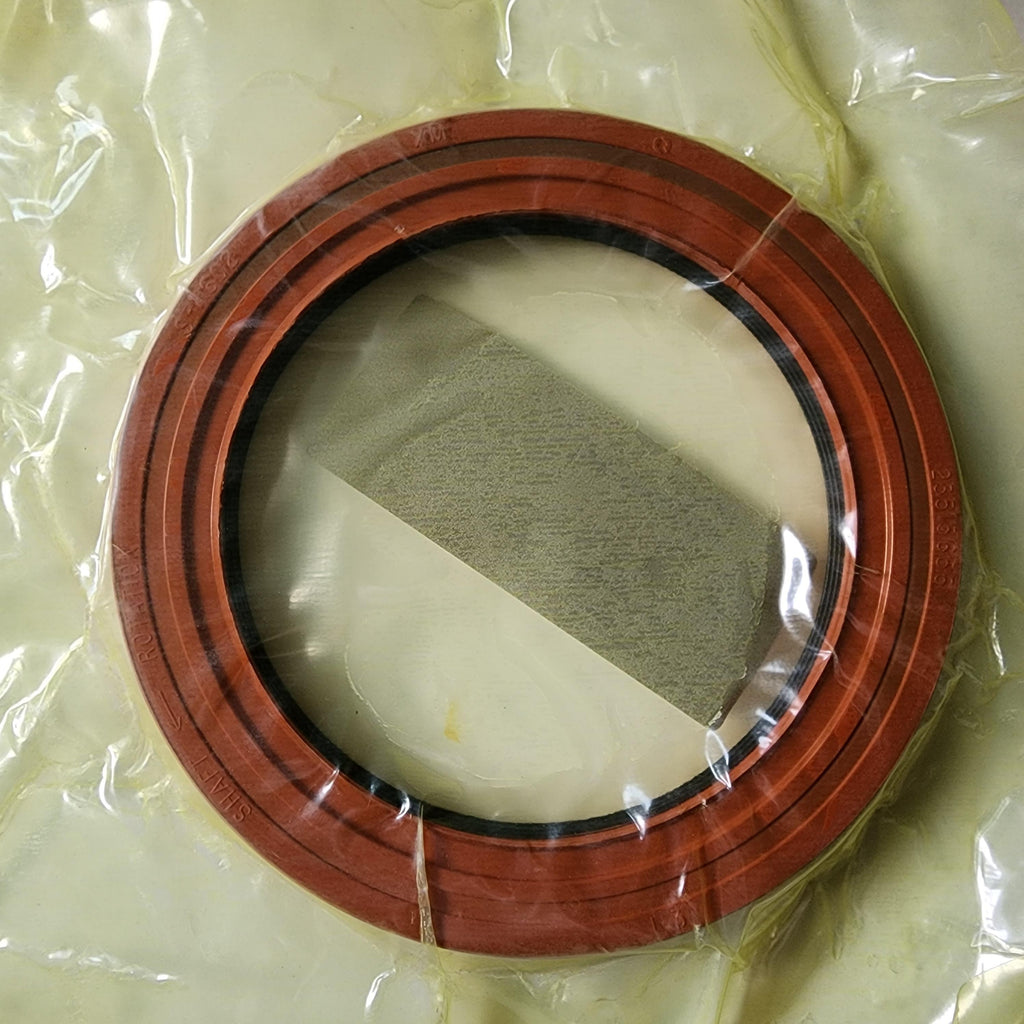 23515656 GENUINE DETROIT DIESEL REAR CR/SHF OIL SEAL (OVERSIZED) (V92 HSG)