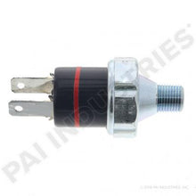 Load image into Gallery viewer, PAI 740251 FREIGHTLINER FSC1749-1907 AIR PRESSURE SWITCH (NO) (70 PSI)