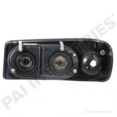 PAI 804192 MACK 2MO540M HEADLAMP (RIGHT HAND) (CT / CTP) (25105807)