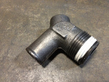 Load image into Gallery viewer, 8924316 GENUINE DETROIT DIESEL® ELBOW (90 DEG) (1&quot; PIPE TO 1.00&quot; HOSE) (5107582)