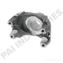 Charger l&#39;image dans la galerie, PAI 960084OEM MACK 176MU51P25 HALD ROUND YOKE (1760) (OEM)