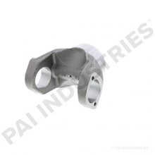 Cargar imagen en el visor de la galería, PAI JTY-8242 MACK 628347 OUTSIDE SNAP RING TUBE YOKE