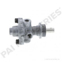 Charger l&#39;image dans la galerie, PAI LPP-3611 MACK 745-287238 PUSH PULL VALVE (287238, 745-287238, 1692934C91)