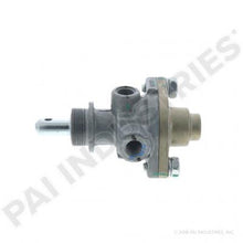 Charger l&#39;image dans la galerie, PAI LPP-5628 MACK 745-275791 PUSH PULL VALVE KIT (PP-1) (WITH KNOB)